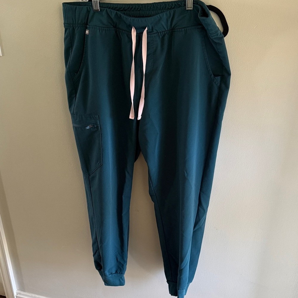 Figs Women's Teal Jogger Scrub Pants with Pink Drawstring